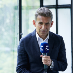 Robert Korzeniowski1